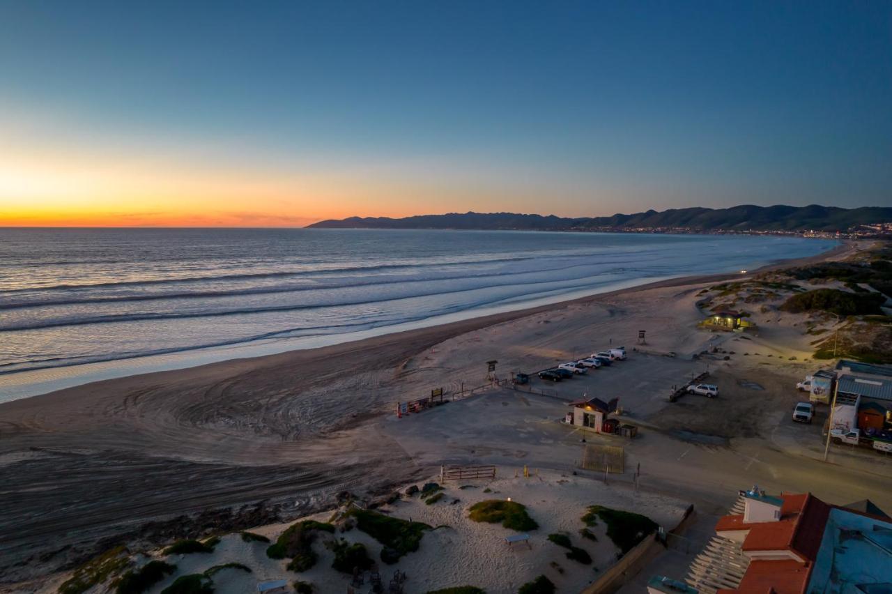 Steps To #Pismobeach With Poker, Foosball, Free Ev Charger, And Bikes 奥希阿诺 外观 照片